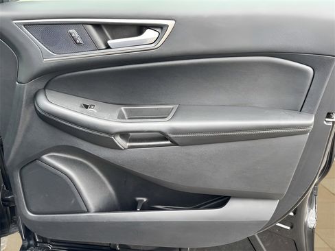 Used 2022 Ford Edge SEL w/ Class II Trailer Tow Package image 28