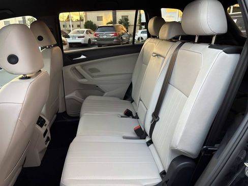 Certified 2022 Volkswagen Tiguan SE R-Line image 12