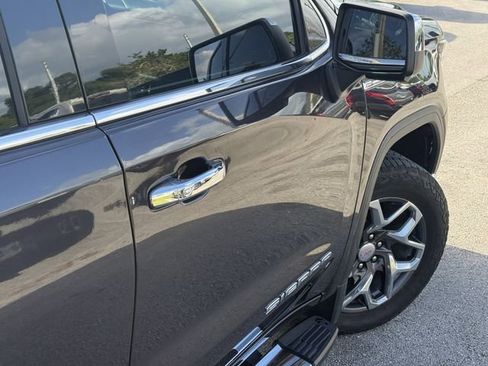 Used 2023 GMC Sierra 1500 SLT w/ SLT Premium Package image 5