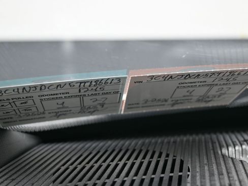 Used 2026 Jeep Compass Limited image 18