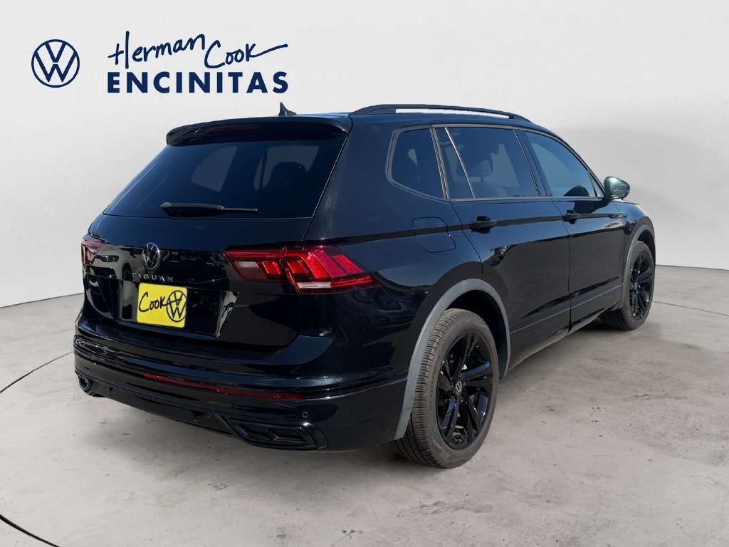 Certified 2024 Volkswagen Tiguan SE R-Line FWD image 5