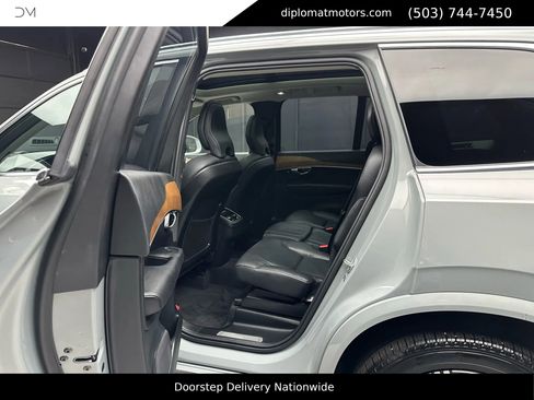 Used 2024 Volvo XC90 B6 Plus image 20