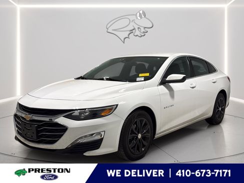 Used 2024 Chevrolet Malibu LT FWD image 1