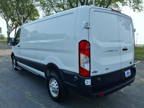 Used 2023 Ford Transit 250 Low Roof AWD image 5