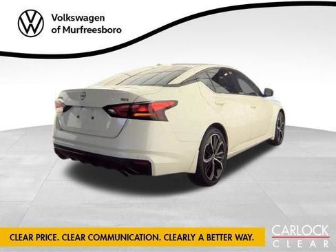 Used 2024 Nissan Altima 2.5 SR w/ SR Premium Package FWD image 4