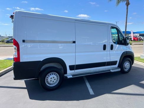Used 2025 RAM ProMaster 2500 w/ U-Haul Equipment Group FWD image 16