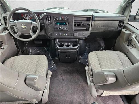 Used 2020 Chevrolet Express 3500 LT w/ LT Preferred Equipment Group image 16
