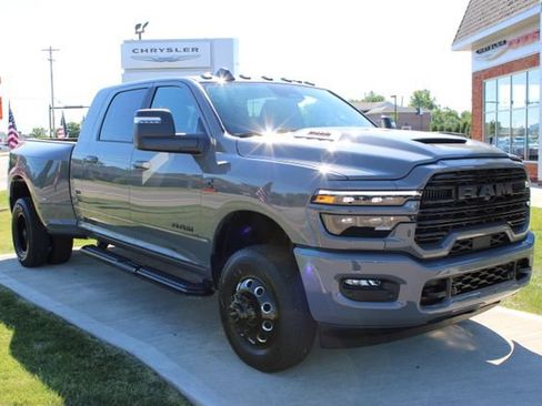 New 2026 RAM 3500 Laramie w/ Night Edition AWD/4WD image 4