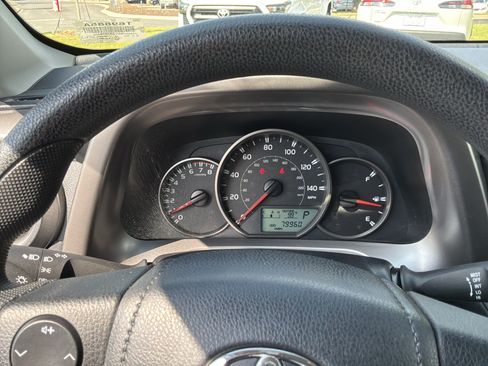 Used 2016 Toyota RAV4 LE AWD/4WD image 21