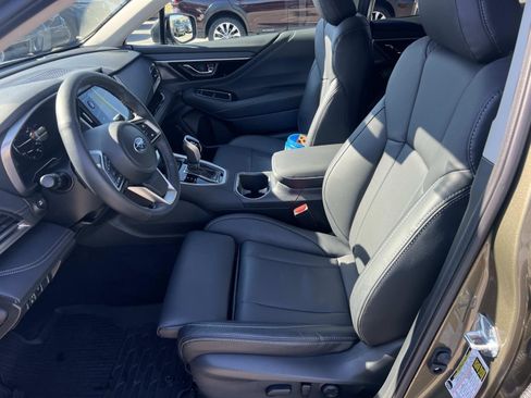 Certified 2025 Subaru Outback Limited image 9