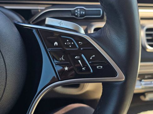 Used 2024 Mercedes-Benz GLE 450e 4MATIC image 34