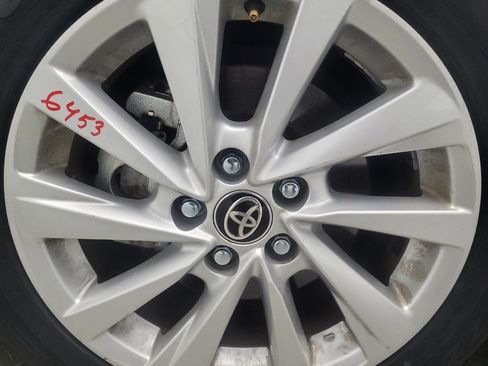 Used 2022 Toyota Camry LE FWD image 31
