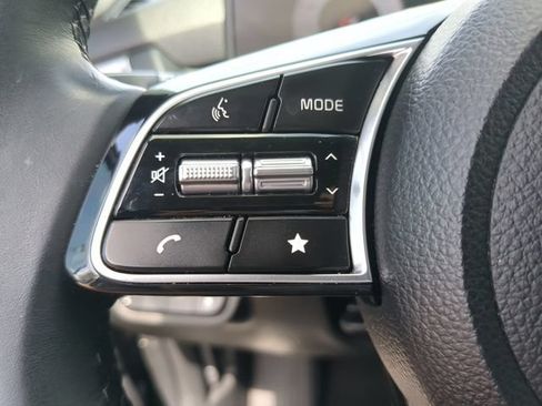 Used 2024 Kia Seltos EX FWD image 29