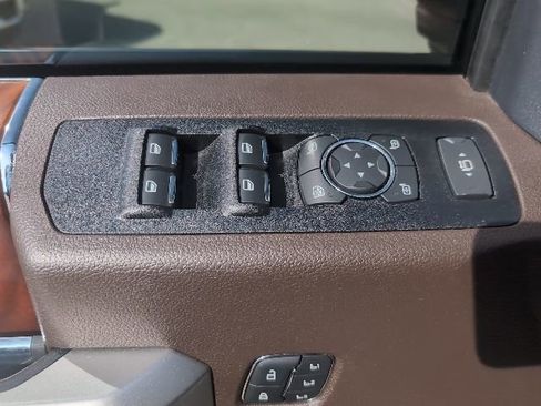 Used 2022 Ford F250 King Ranch w/ King Ranch Ultimate Package image 8