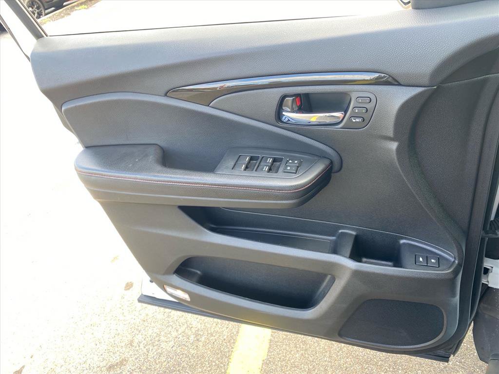 Used 2022 Honda Pilot Black Edition image 22