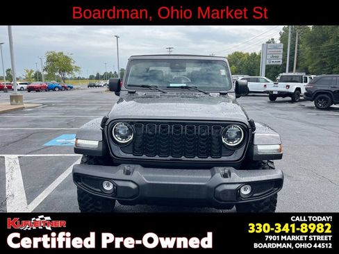 Used 2024 Jeep Gladiator Mojave AWD/4WD image 7