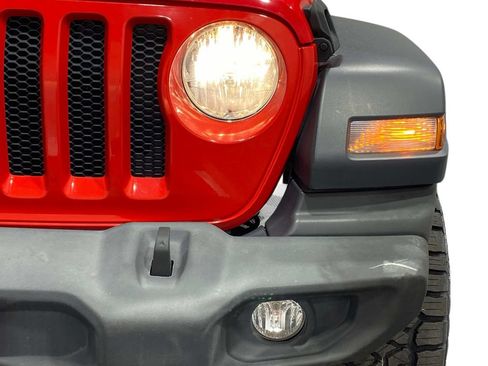 Used 2019 Jeep Wrangler Unlimited Sport S AWD/4WD image 7