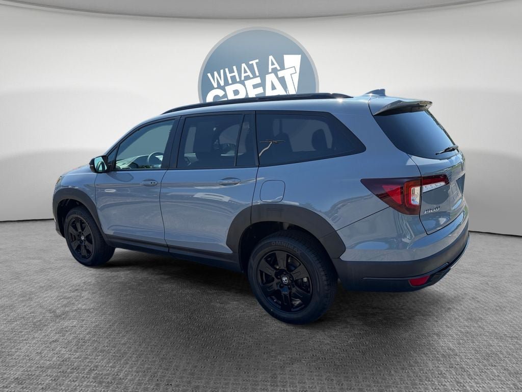 Used 2022 Honda Pilot TrailSport image 6
