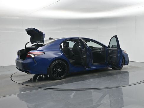 Used 2023 Toyota Camry XSE image 5