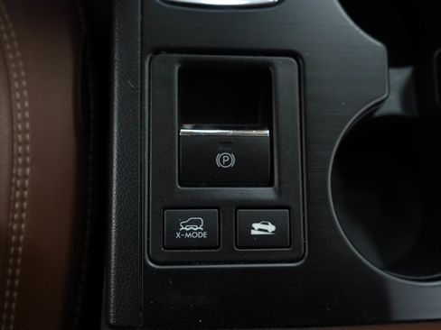 Used 2018 Subaru Outback 2.5i Touring AWD/4WD image 24
