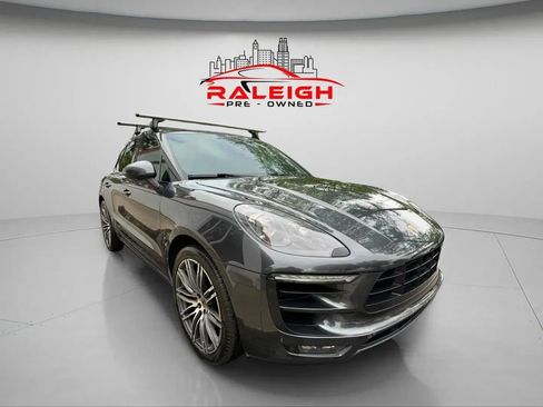 Used 2018 Porsche Macan GTS image 5