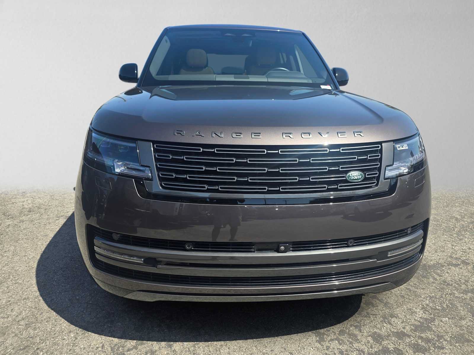 Used 2025 Land Rover Range Rover SE AWD/4WD image 8