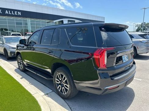 Used 2024 GMC Yukon AT4 w/ Technology Package AWD/4WD image 5