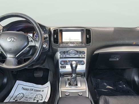 Used 2011 INFINITI G37 Journey RWD image 15