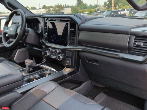 Used 2025 Ford F150 Raptor AWD/4WD image 32