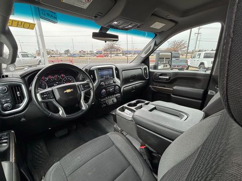 Used 2023 Chevrolet Silverado 2500 LT w/ Convenience Package image 11
