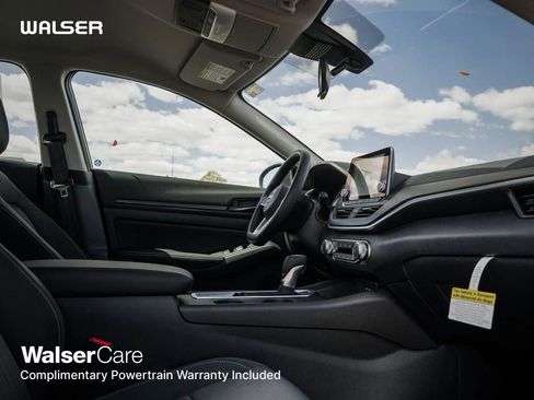 New 2026 Nissan Altima 2.5 SV FWD image 9