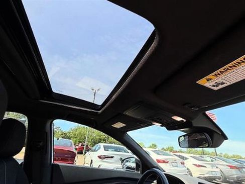 Used 2023 Honda Accord Sport image 12