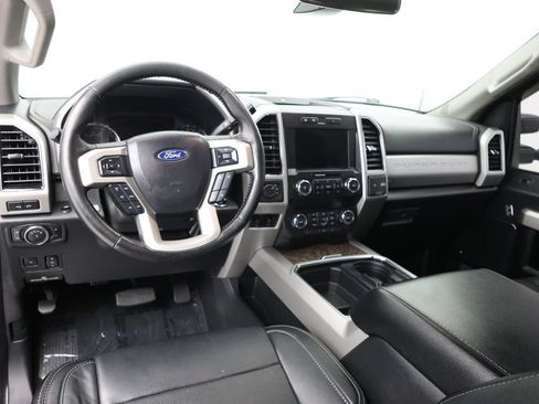 Used 2019 Ford F250 Lariat AWD/4WD image 11