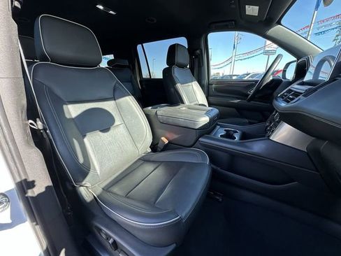 Certified 2023 Chevrolet Suburban Premier image 27