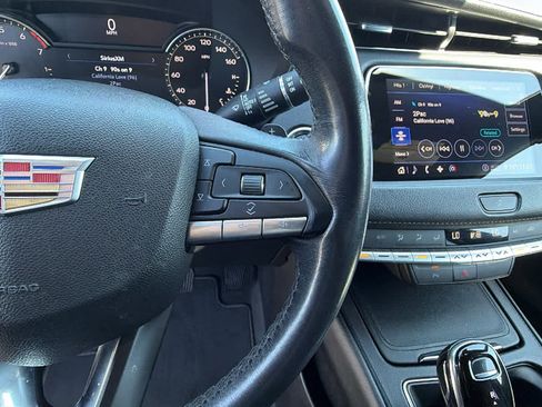 Used 2020 Cadillac XT4 Premium Luxury FWD image 20