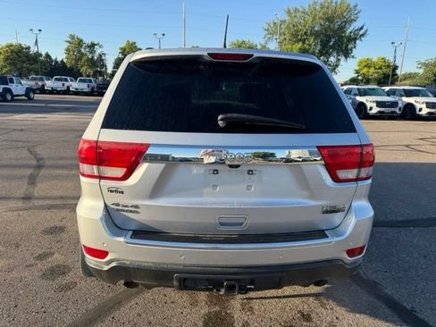 Used 2013 Jeep Grand Cherokee Limited w/ Trailer Tow Group IV AWD/4WD image 9