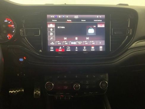 Used 2021 Dodge Durango SRT w/ Technology Group AWD/4WD image 4
