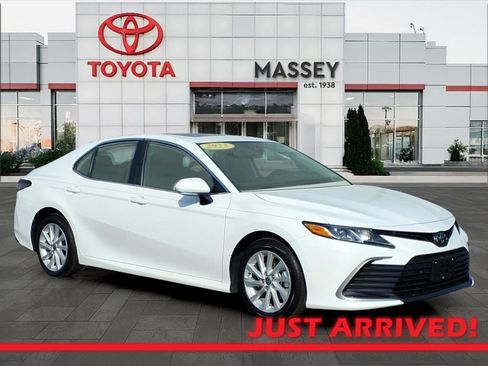 Used 2023 Toyota Camry LE w/ Convenience Package image 1