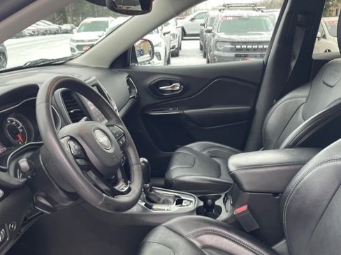 Used 2023 Jeep Cherokee Altitude Lux image 10