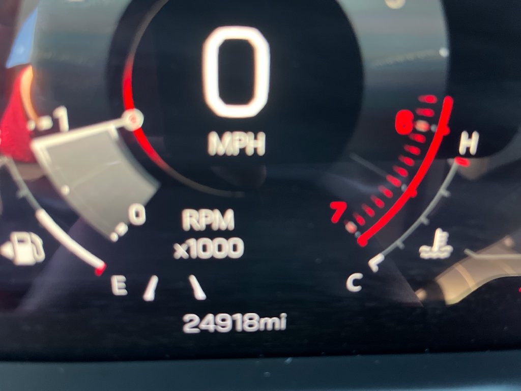 Used 2026 GMC Acadia Elevation w/ Elevation Premium Package FWD image 16