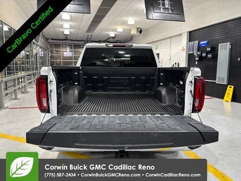 Certified 2025 GMC Sierra 1500 SLT AWD/4WD image 40