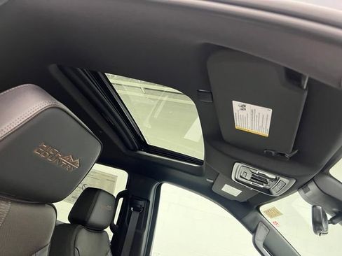 New 2026 Chevrolet Silverado 1500 High Country AWD/4WD image 25