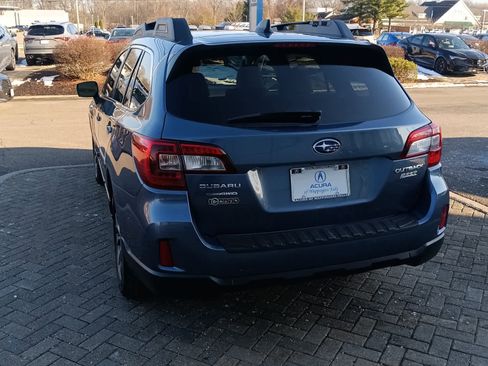 Used 2016 Subaru Outback 2.5i Limited image 4