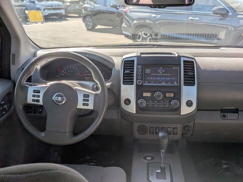 Used 2021 Nissan Frontier SV w/ Midnight Edition Floor Mats RWD image 18