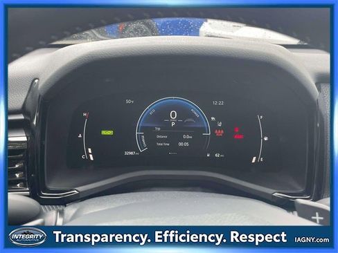 Used 2025 Toyota Camry SE image 25