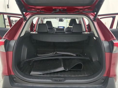 Used 2023 Toyota RAV4 XLE Premium AWD/4WD image 19