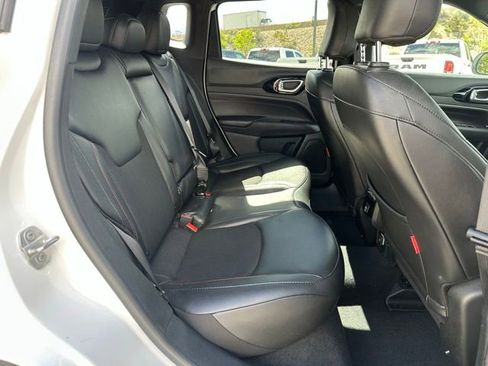 Used 2025 Jeep Compass Trailhawk AWD/4WD image 20