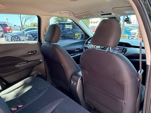 Used 2024 Nissan Kicks SV FWD image 31
