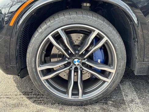 Used 2018 BMW X5 M image 9