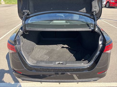 Used 2025 Nissan Sentra SV FWD image 12